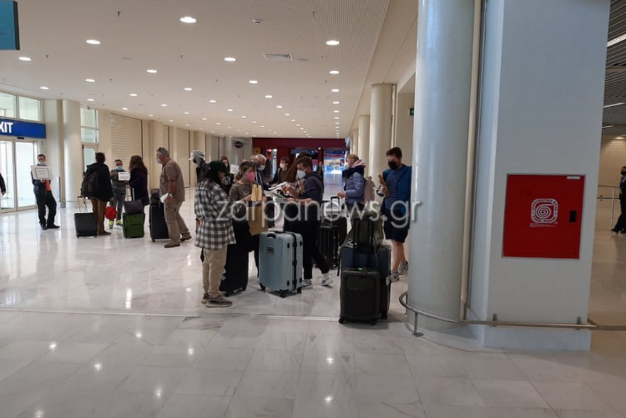 Χανιά: Έφτασαν σήμερα Γερμανοί για τουρισμό και... reality - Δείτε φωτογραφίες