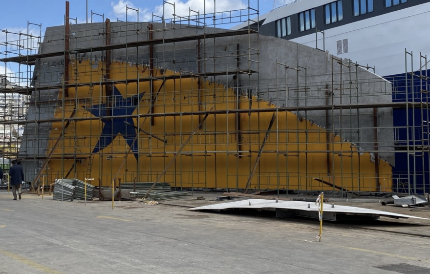 Kαρέ-καρέ η εγκατάσταση πλυντηρίδων καυσαερίων στο Blue Star Mykonos