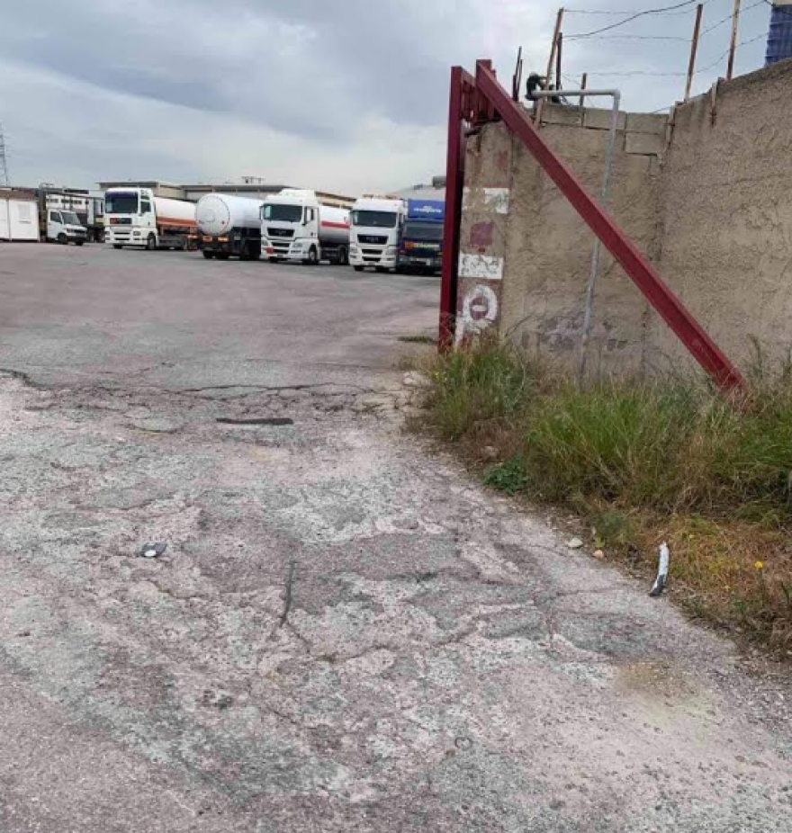 Λαθρεμπόριο καυσίμων: Μεγάλη επιχείρηση σε πρατήρια και αποθήκες