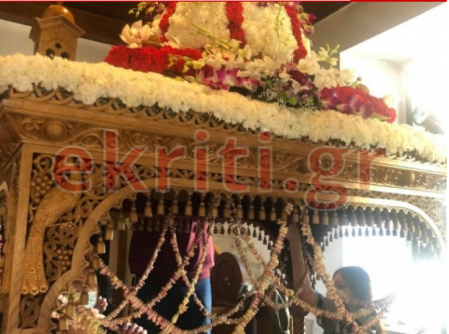 Μεγάλη Παρασκευή: Οι Μεγάλες Ώρες, η Αποκαθήλωση και ο Επιτάφιος Θρήνος - Δείτε φωτογραφίες 