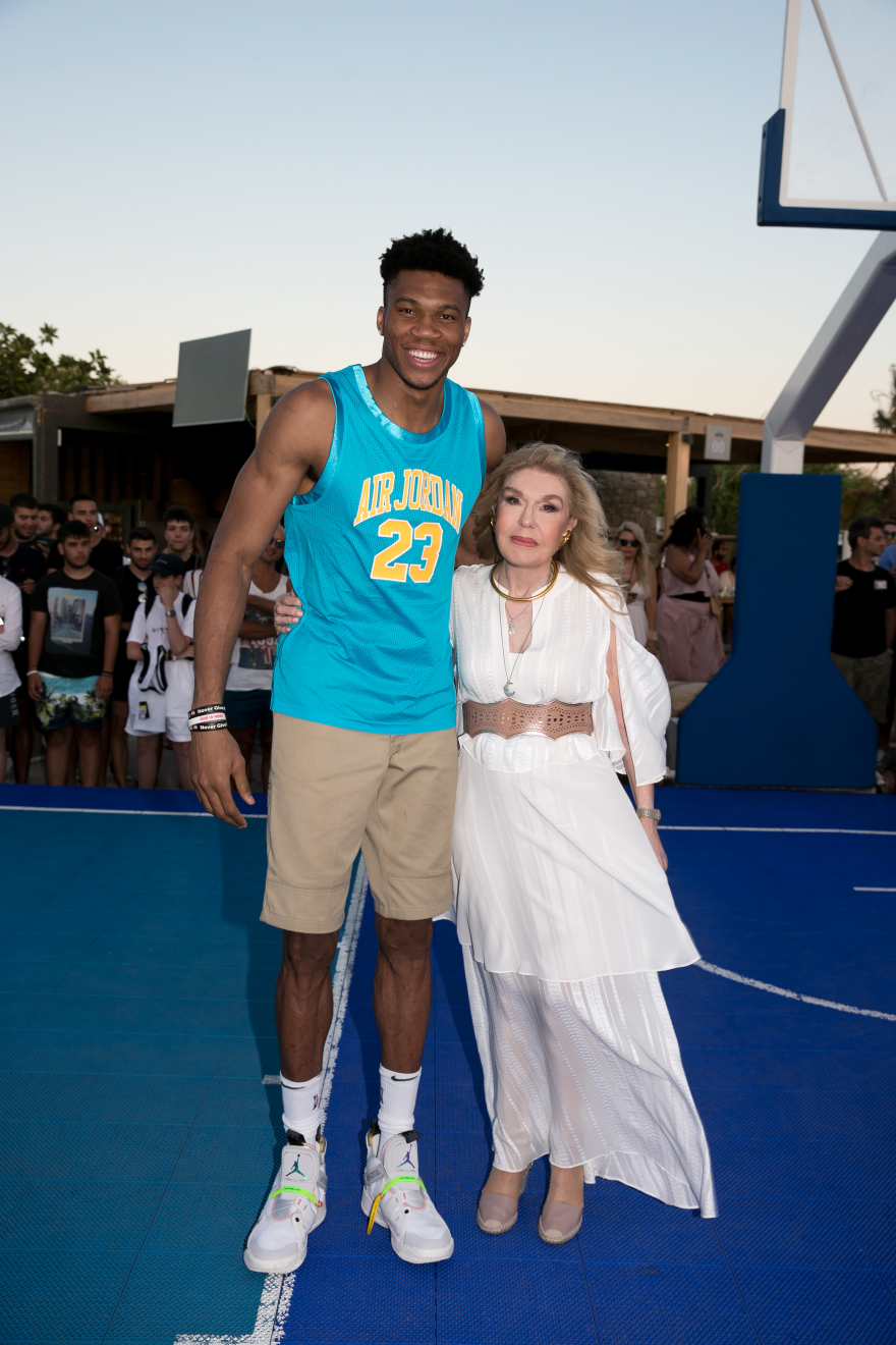 ‘The GiANT Heart’: Γιάννης Αντετοκούνμπο & Novibet