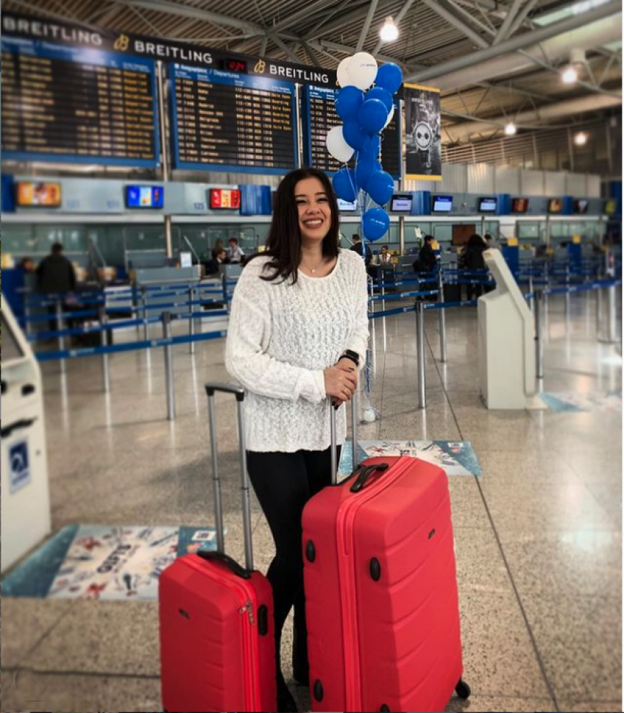 Έγκλημα στα Γλυκά Νερά: Η ζωή του Μπάμπη και της Καρολάιν που κόπηκε τόσο βίαια (φωτογραφίες)