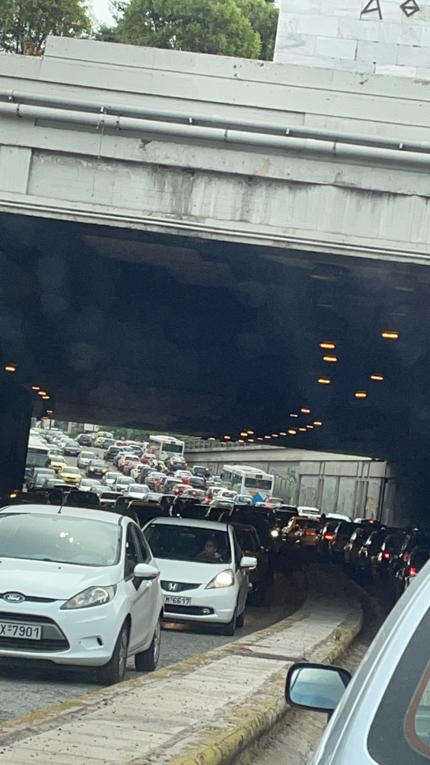 Επεισόδια έξω από την πρεσβεία του Ισραήλ 