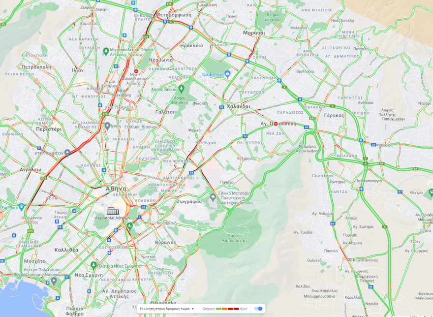 Κίνηση - Ελεύθερες οι διαπεριφερειακές μετακινήσεις: Μικροκαθυστερήσεις στην έξοδο της Αττικής Οδού προς Λαμία, στο ρεύμα προς Ελευσίνα 