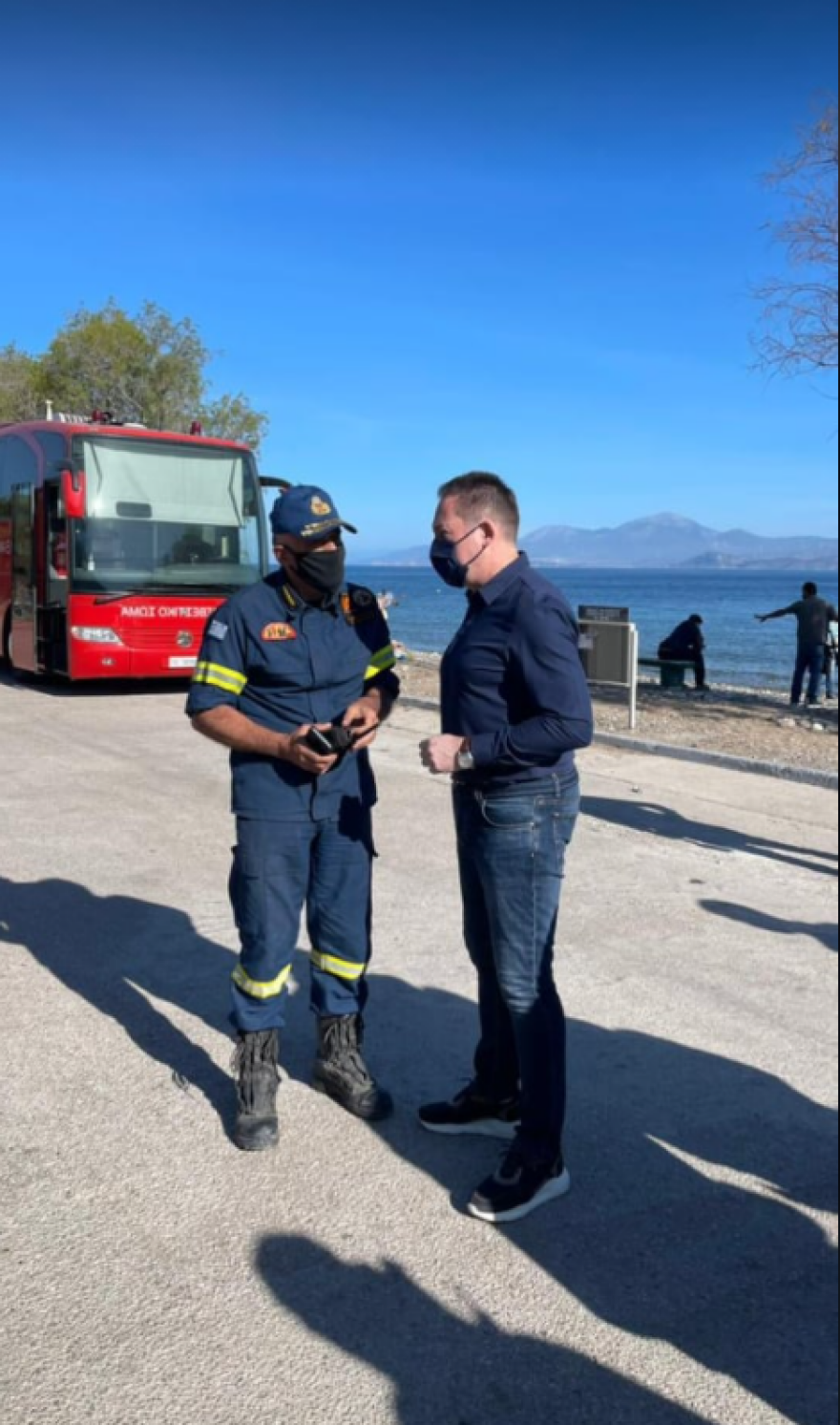 Φωτιά σε Σχίνο- Μέγαρα - Στέλιος Πέτσας: Πακέτο μέτρων για τη στήριξη των πυρόπληκτων