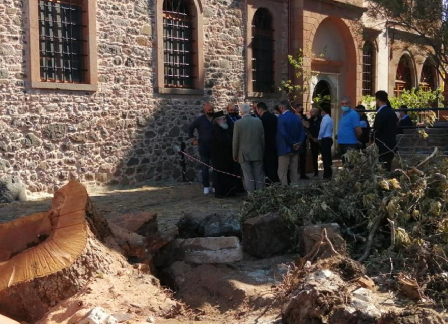 Στέλιος Πέτσας: «Αυτοψία» στις πληγείσες από την πρόσφατη κακοκαιρία περιοχές της Μυτιλήνης 
