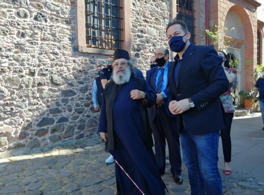 Στέλιος Πέτσας: «Αυτοψία» στις πληγείσες από την πρόσφατη κακοκαιρία περιοχές της Μυτιλήνης 