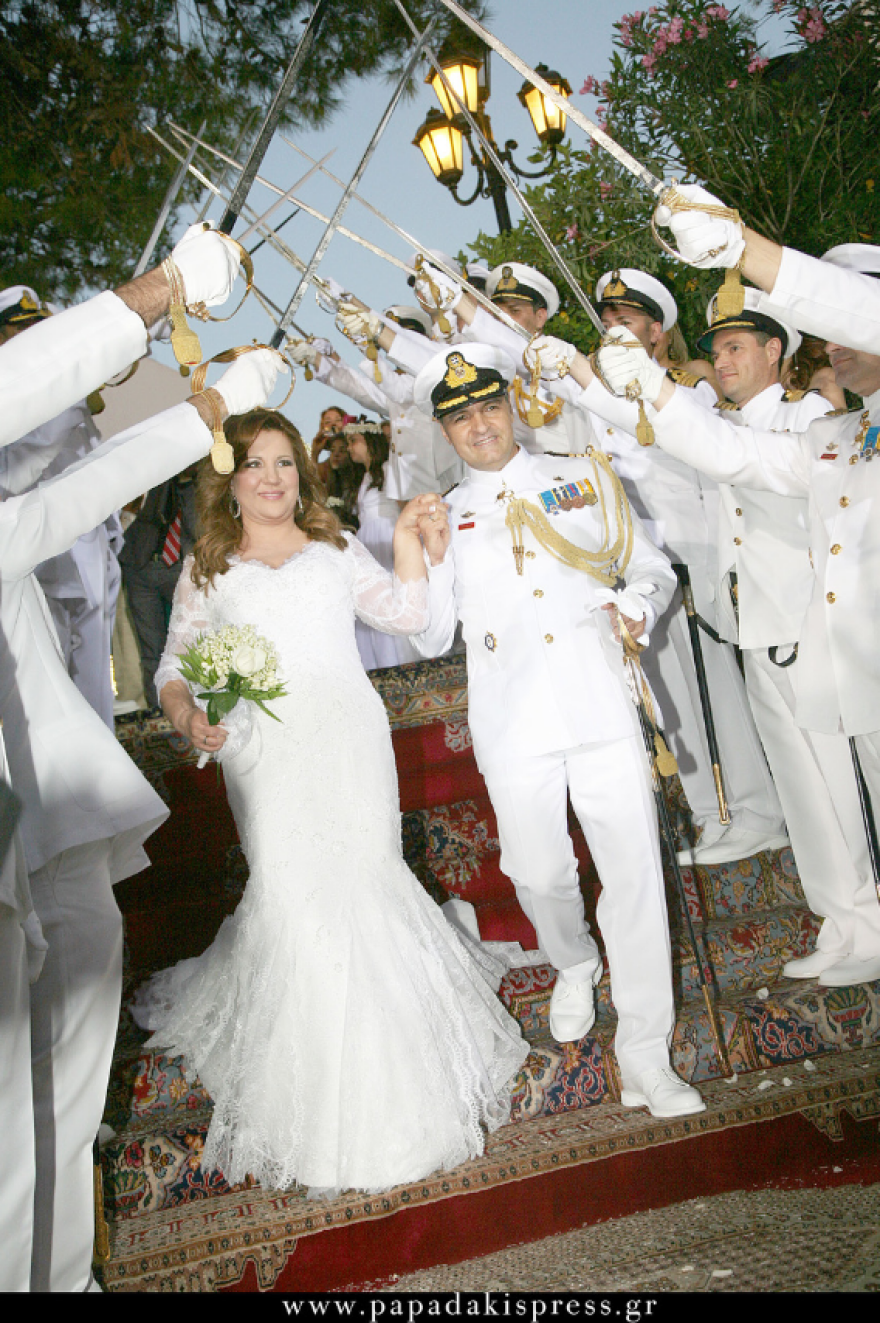 Μύκονος: Πάρτι για τα 10 χρόνια γάμου της Δέσποινας Μοιραράκη - Δείτε φωτογραφίες