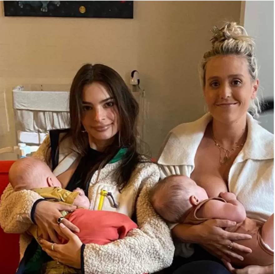 Έμιλι Ρατακόφσκι: «Αν φαίνεται σαν να θηλάζω συνέχεια, είναι επειδή το κάνω» 