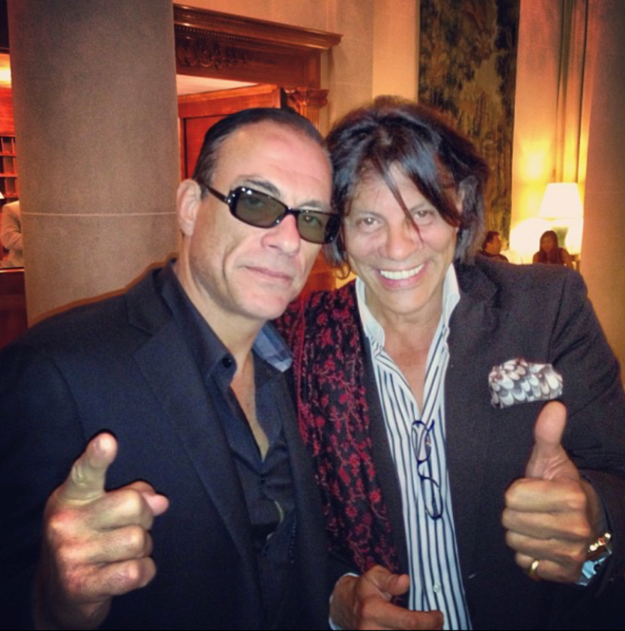 Ηλίας Ψινάκης: Ετοιμάζει βιβλίο με την πολυτάραχη ζωή του - «Παρελαύνουν» Μερκούρη, Βουγιουκλάκη, Τέιλορ και βασιλείς 