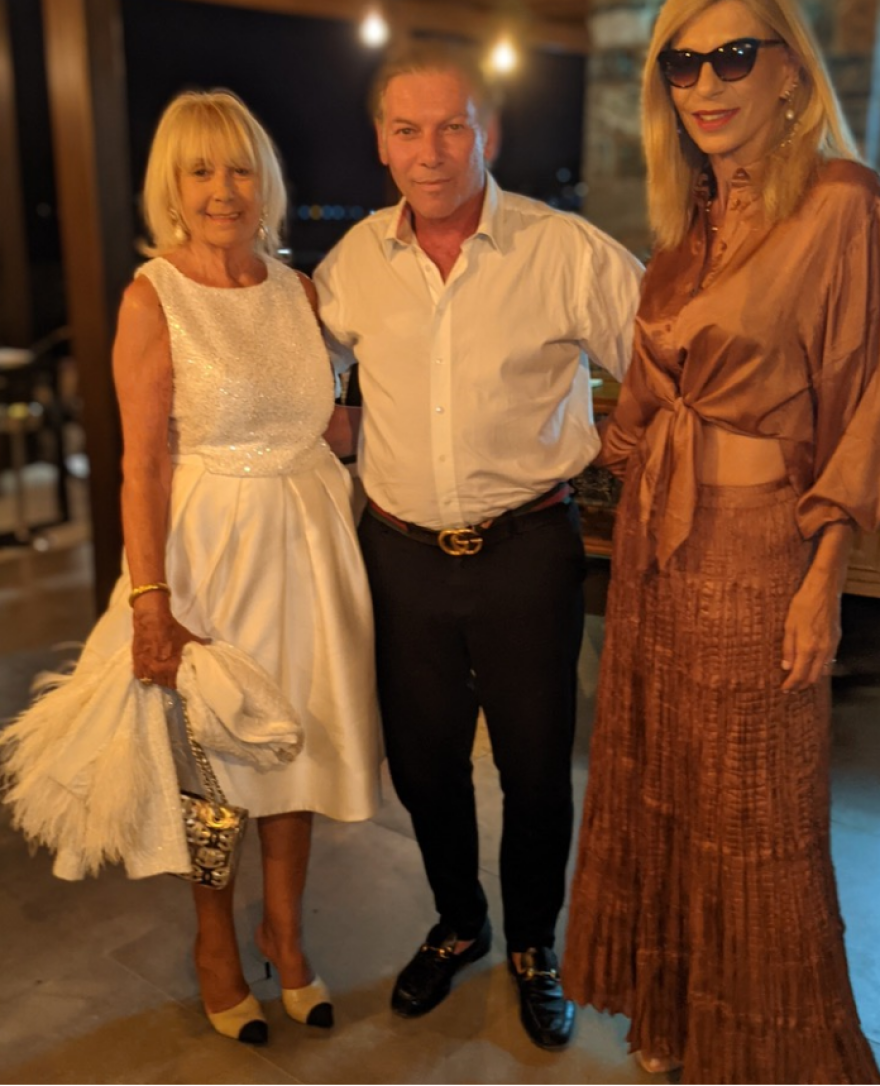 Κρητικό γλέντι με «αντικριστό», παραδοσιακές φορεσιές και επώνυμες παρουσίες - Ποιοι έδωσαν το παρών