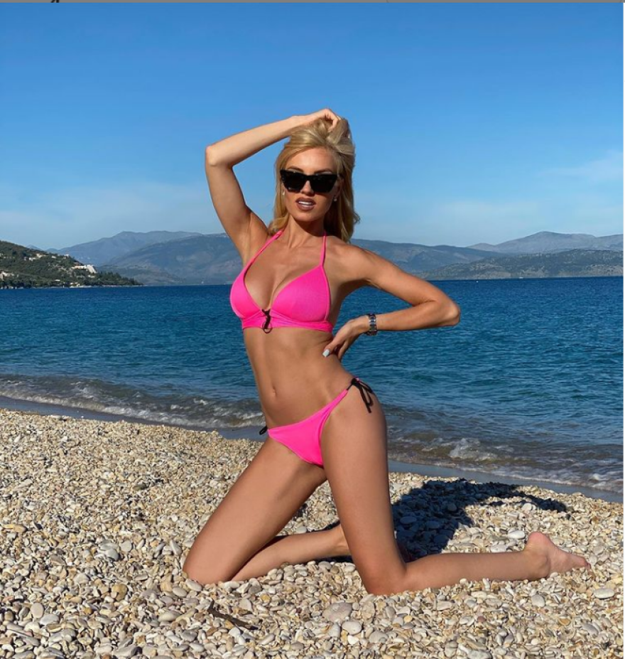 Καύσωνας στη showbiz: Ελληνίδες σελέμπριτις μόνο με τα μαγιό τους