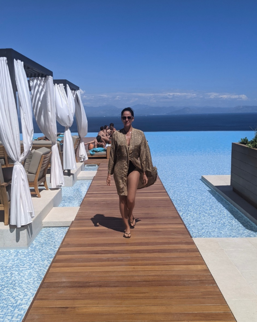 Εύη Αδάμ: Διακοπές στην Κέρκυρα με την πανέμορφη κόρη της Δανάη - Δείτε φωτογραφίες