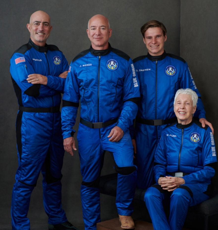 Τζεφ Μπέζος: «Το ταξίδι στο διάστημα δεν ήταν και τόσο... διαστημικό», λέει η 82χρονη που πέταξε μαζί του