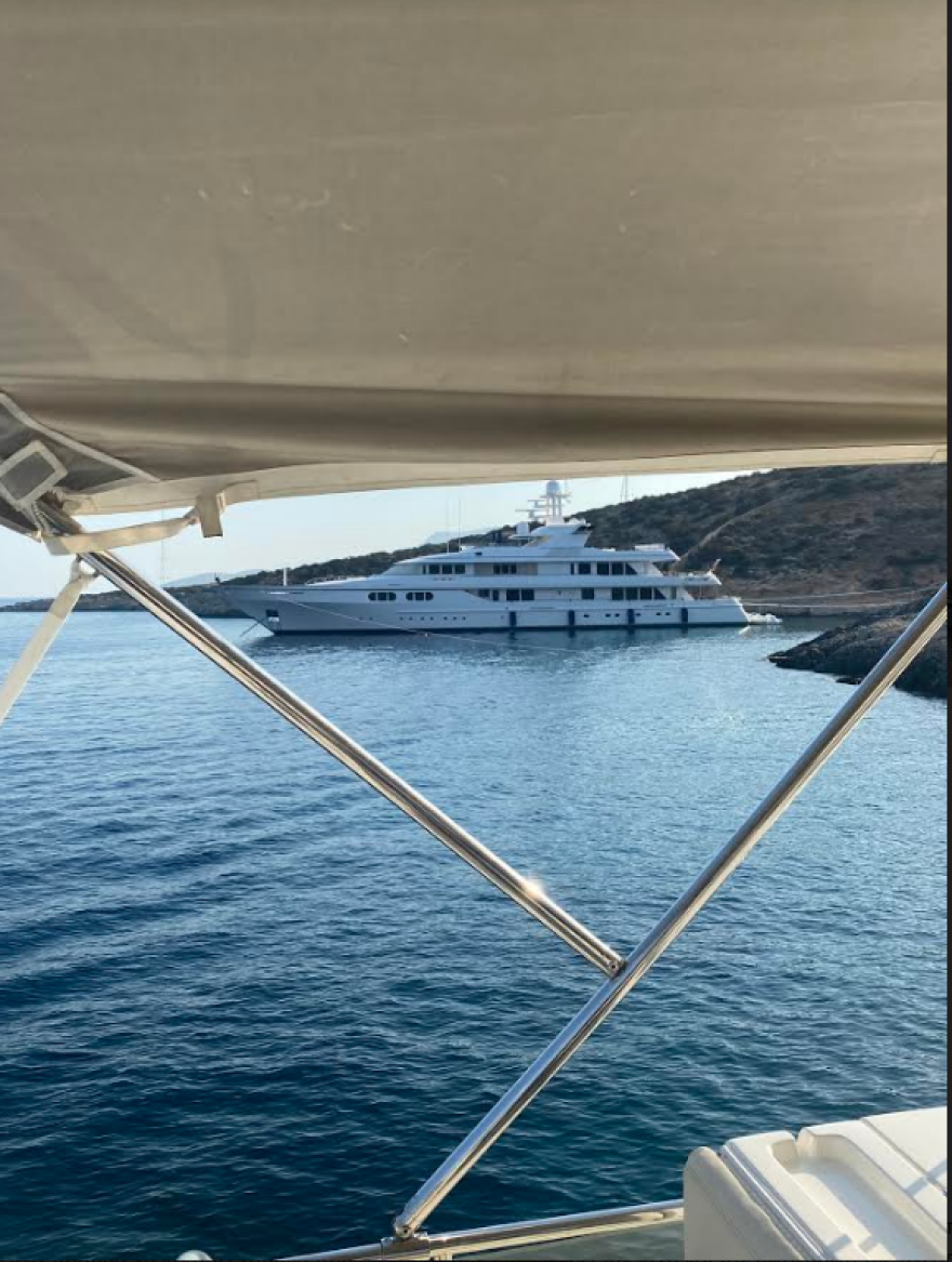 Αθηνά Μαρτίνου: Η ισχυρότερη γυναίκα της ελληνικής ναυτιλίας έκλεισε τα 94 - Απόβαση... μεγιστάνων στην Σχοινούσα 