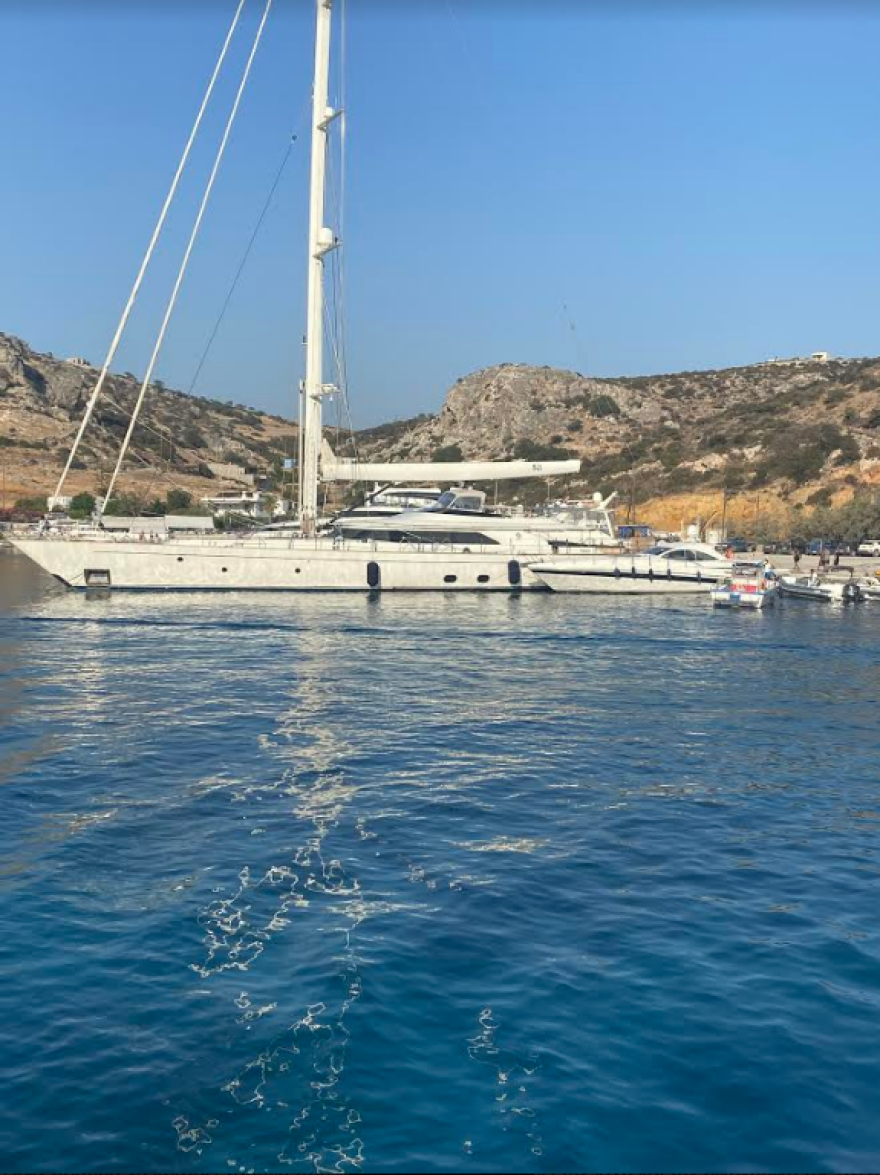 Αθηνά Μαρτίνου: Η ισχυρότερη γυναίκα της ελληνικής ναυτιλίας έκλεισε τα 94 - Απόβαση... μεγιστάνων στην Σχοινούσα 