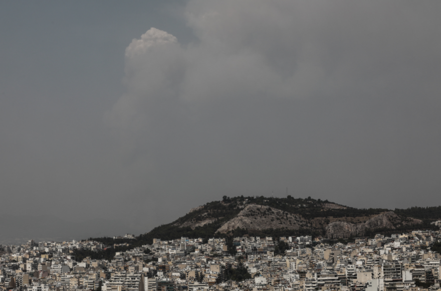 Μπεχράκης στο protothema: «Μακροπρόθεσμα καρκινογόνα τα σωματίδια καπνού» - Προσοχή σε παιδιά, ηλικιωμένους