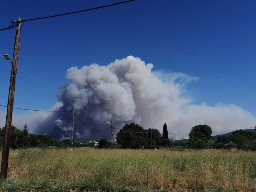 Εύβοια: Σε ετοιμότητα το Λιμενικό - Διαδοχικά τα μηνύματα του 112 για εκκένωση οικισμών