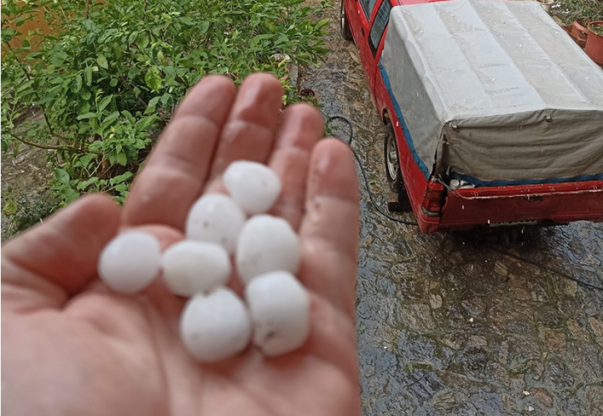 Κακοκαιρία στην Καβάλα: Έριξε χαλάζι σε μέγεθος μπάλας μπιλιάρδου - Δείτε βίντεο