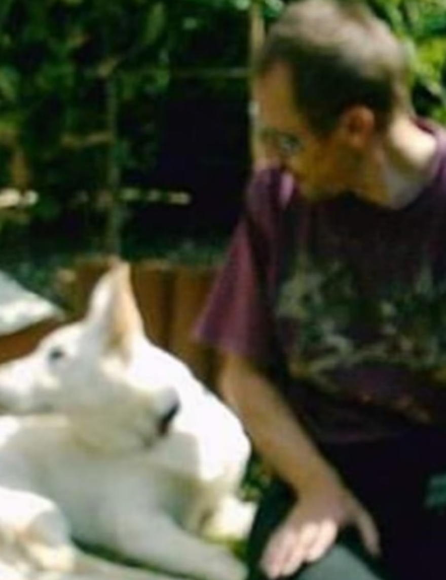 Πλίμουθ: Βίντεο δείχνει τον 23χρονο δολοφόνο να κυκλοφορεί στο δρόμο με το όπλο πριν σκοτώσει το 5ο του θύμα