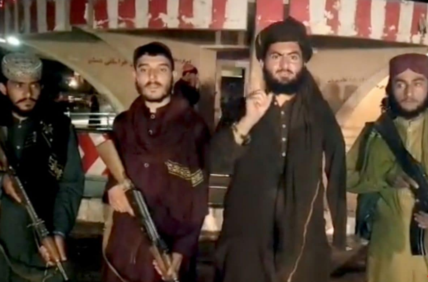 Αφγανιστάν: Στα χέρια των Ταλιμπάν τα όπλα και ο εξοπλισμός που άφησαν οι ΗΠΑ στον αφγανικό στρατό 