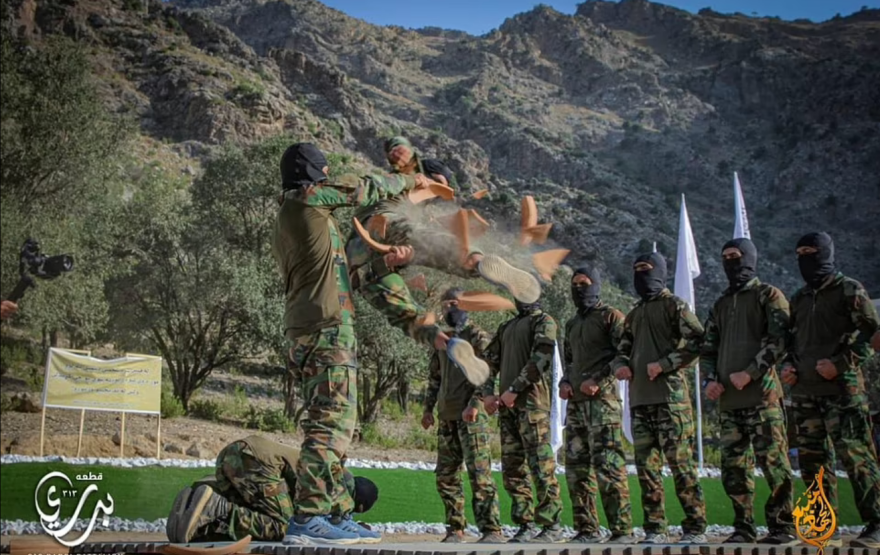 Αφγανιστάν: Ταλιμπάν χλευάζουν τους Αμερικανούς που ύψωσαν τη σημαία στην Ίβο Τζίμα