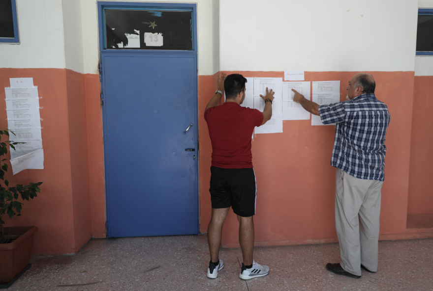 Βάσεις 2021 - Οικονόμου: «Μέχρι τη Δευτέρα θα ανακοινωθούν τα αποτελέσματα» - Πού αναμένεται άνοδος