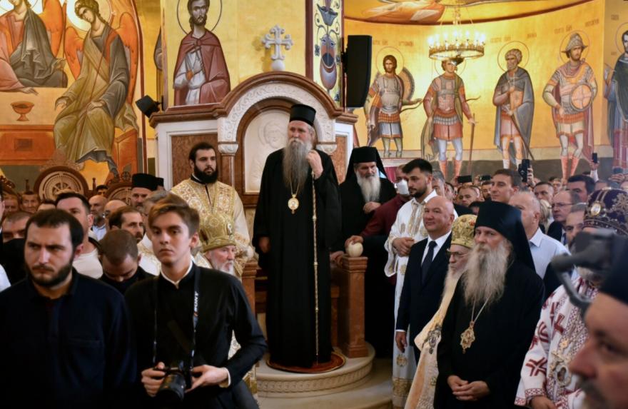 Μαυροβούνιο: Διαδηλώσεις και ένταση κατά της ενθρόνισης του νέου Μητροπολίτη - Βίντεο, φωτογραφίες