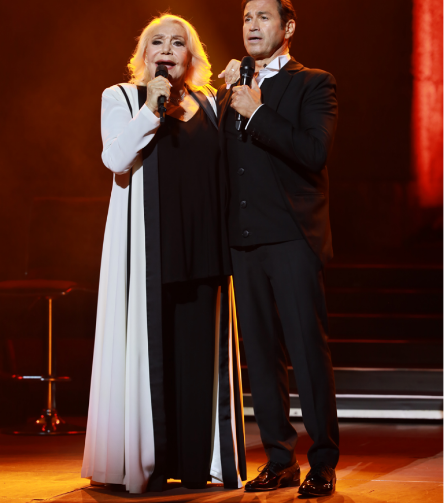 Μαγική βραδιά στο Ηρώδειο με την Μαρινέλλα και τον Μάριο Φραγκούλη - Οι λαμπερές παρουσίες σε φωτογραφίες