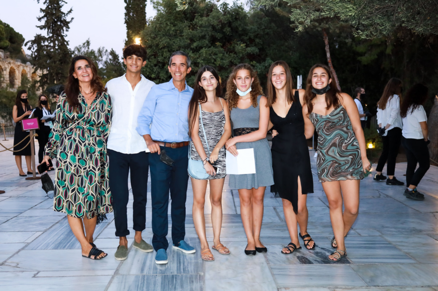 Μαγική βραδιά στο Ηρώδειο με την Μαρινέλλα και τον Μάριο Φραγκούλη - Οι λαμπερές παρουσίες σε φωτογραφίες