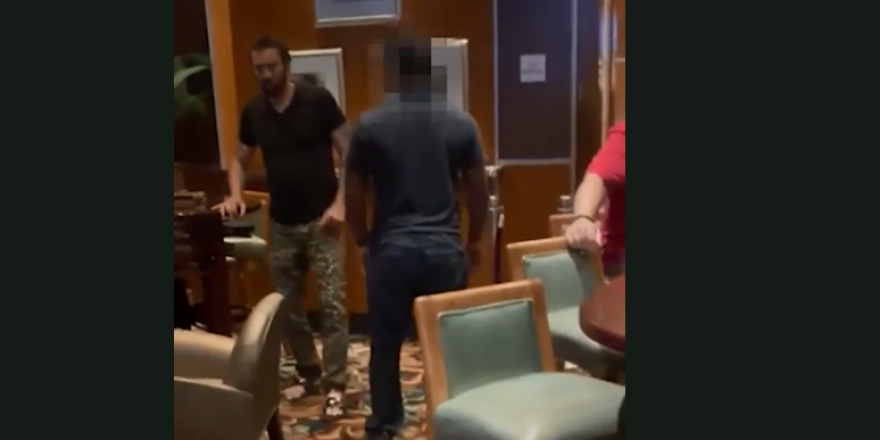 Νίκολας Κέιτζ: Μέθυσε σε εστιατόριο στο Λας Βέγκας και τον πέταξαν έξω