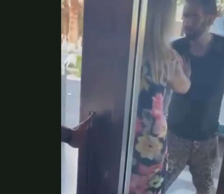 Νίκολας Κέιτζ: Μέθυσε σε εστιατόριο στο Λας Βέγκας και τον πέταξαν έξω