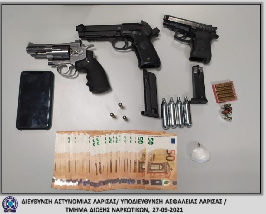 Είχε στην κατοχή του κοκαΐνη και... προσωπικό οπλοστάσιο στη Λάρισα - Πώς συνελήφθη