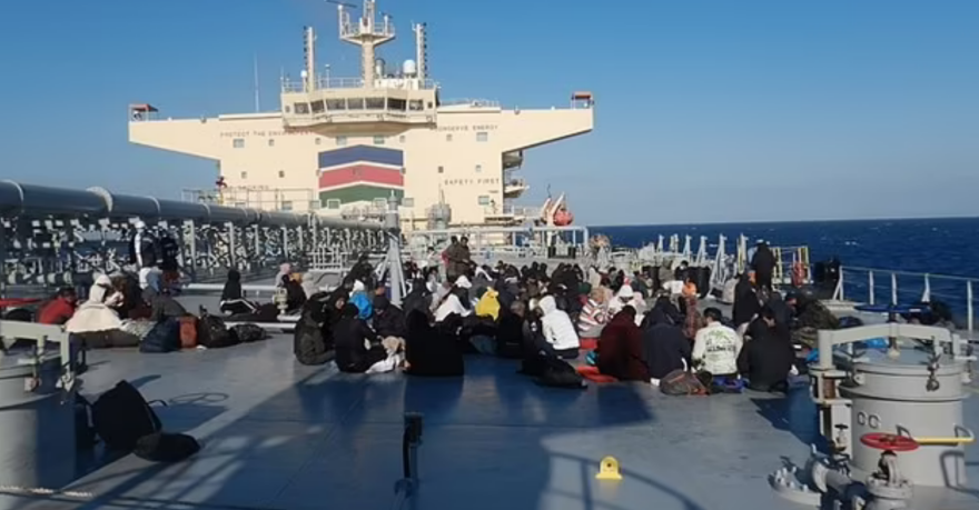 Daily Μail: Πλοίο του Βαγγέλη Μαρινάκη έσωσε περισσότερους από 150 μετανάστες