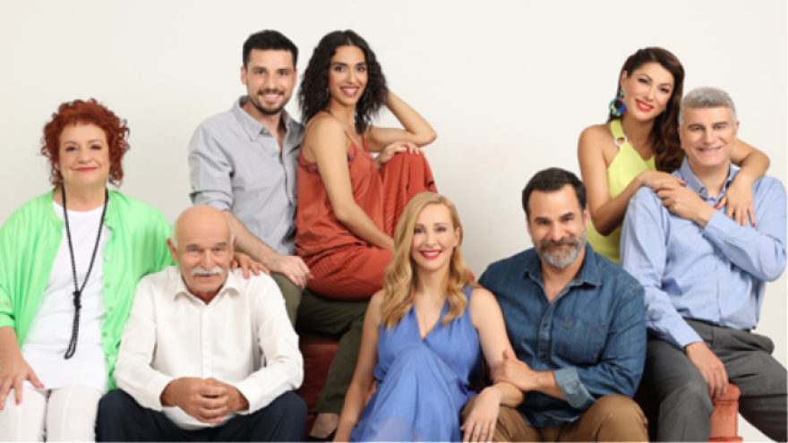 Ελληνική τηλεόραση: Οι 50 καλύτερες σειρές (και άλλες που δεν θέλουμε να θυμόμαστε)