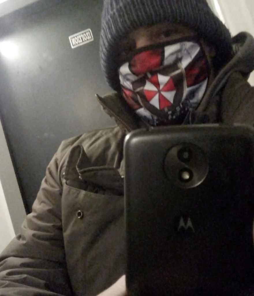 Έγκλημα στη Νέα Ερυθραία: Βόλτες με το όπλο στην ταράτσα έκανε ο «σαμουράι» - Αποκαλυπτικές φωτογραφίες 