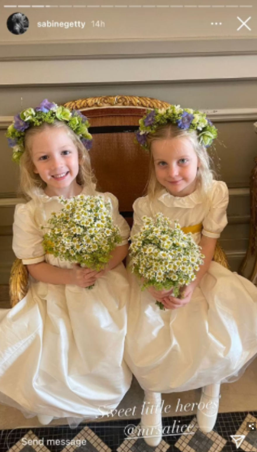 Γάμος Φίλιππου Γλύξμπουργκ - Νίνας Φλορ: Τα στιγμιότυπα που μοιράστηκαν οι καλεσμένοι στα social media