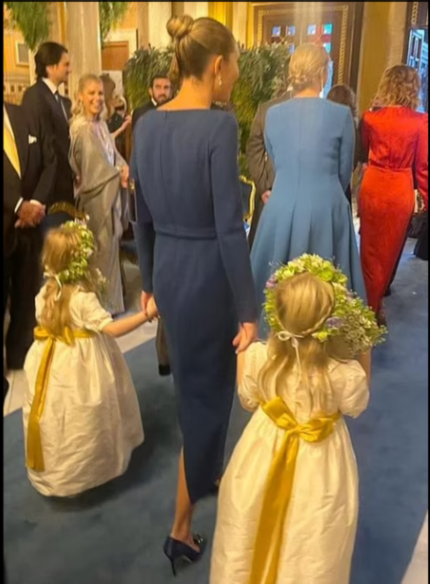 Γάμος Φίλιππου Γλύξμπουργκ - Νίνας Φλορ: Τα στιγμιότυπα που μοιράστηκαν οι καλεσμένοι στα social media