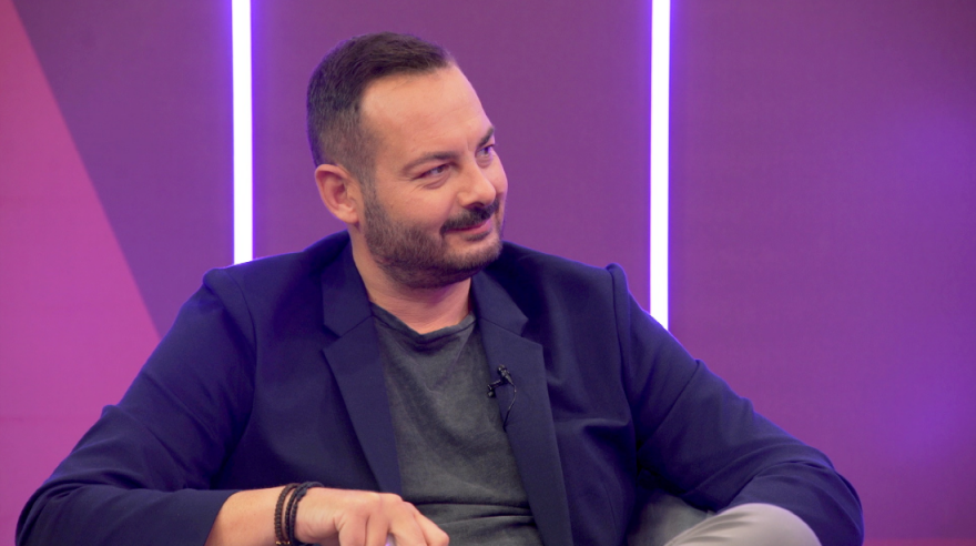 «MEGA Star»: Ο Σάββας Πούμπουρας και ο Γιώργος Παπαδόπουλος στο πλατό της επιτυχημένης μουσικής εκπομπής