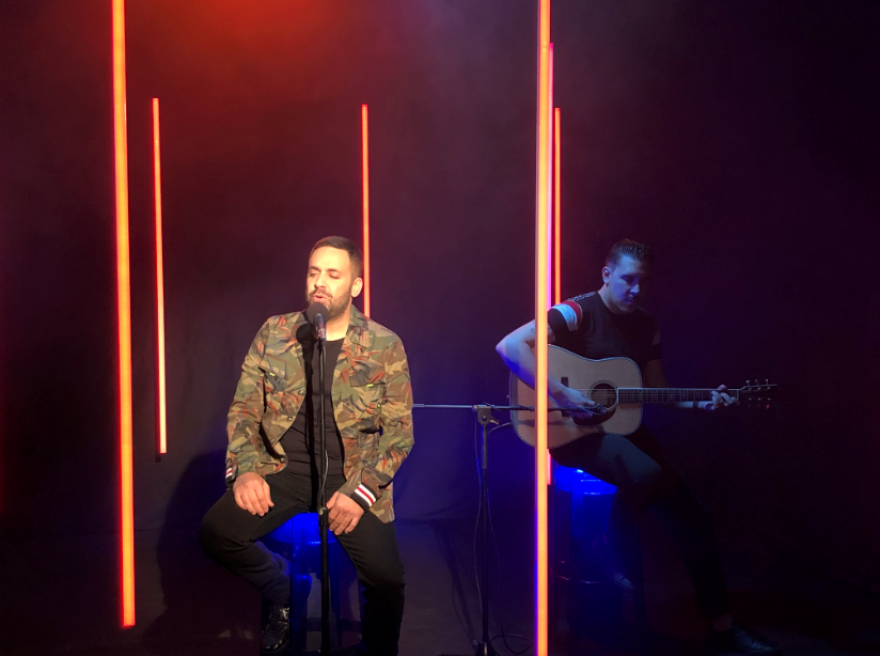 To «Mega Star» συναντά τον Διονύση Ατζαράκη και τον Γιώργο Γιαννιά