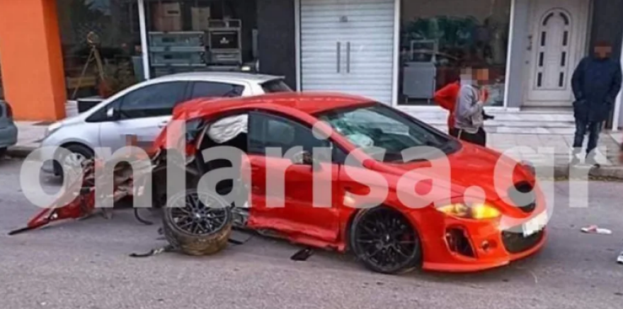 Ξάδερφος της 18χρονης Μαρίας ο οδηγός του μοιραίου αυτοκινήτου στη Λάρισα