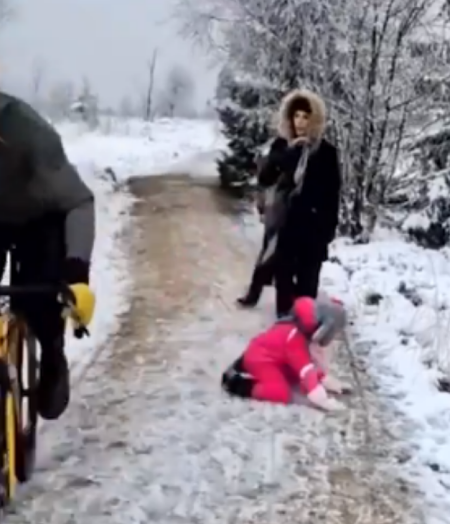 Βέλγιο: Ποδηλάτης κλώτσησε 5χρονη και μήνυσε τον πατέρα της, επειδή δημοσιοποίησε βίντεο με την επίθεση