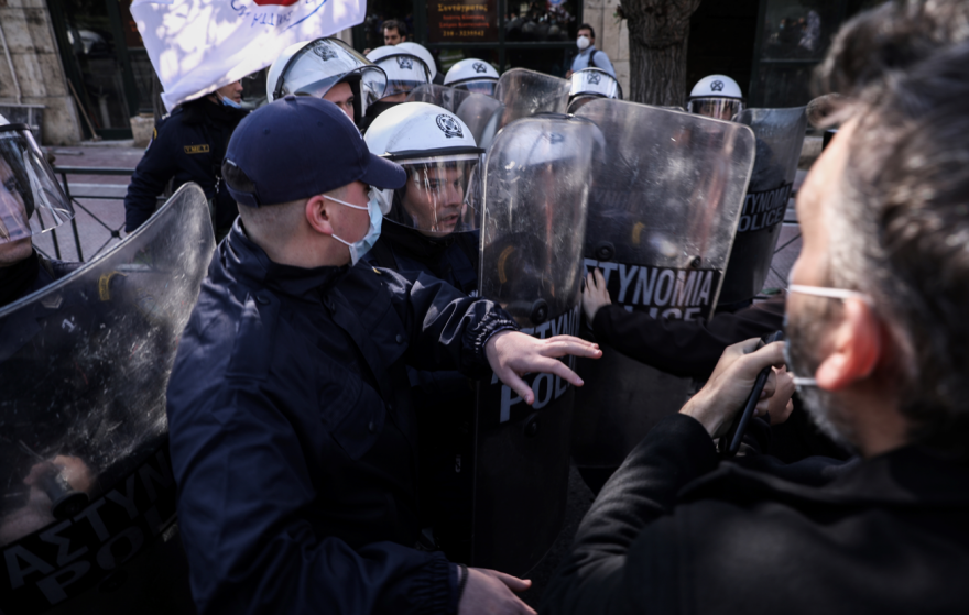 Απεργία στην εστίαση: Πορεία στο κέντρο της Αθήνας από καταστηματάρχες 