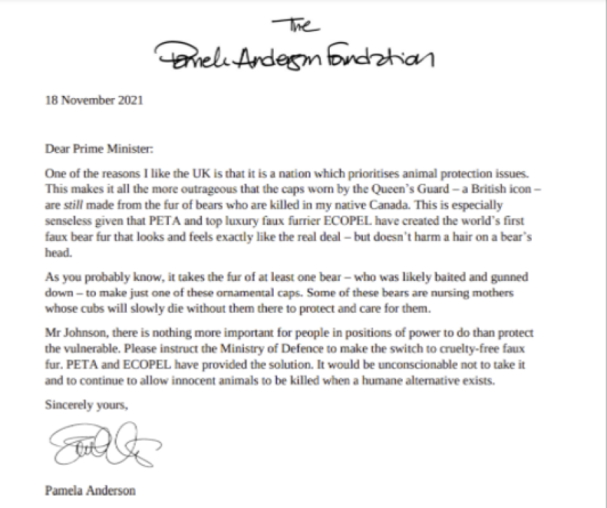 Επιστολή στον Μπόρις Τζόνσον για τα δικαιώματα των ζώων και την κατάργηση της πραγματικής γούνας έστειλε η Πάμελα Άντερσον