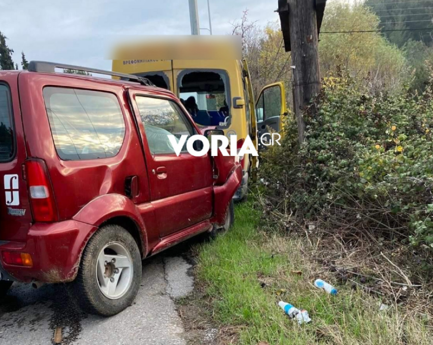 Τροχαίο στη Θεσσαλονίκη: Τζιπ συγκρούστηκε με σχολικό λεωφορείο