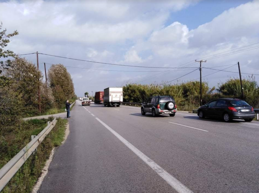 Καιρός: Η δυτική Ελλάδα στη «δίνη» της κακοκαιρίας - Διεκόπη η κυκλοφορία στην Πατρών - Πύργου, λόγω πλημμύρας  - Δείτε βίντεο