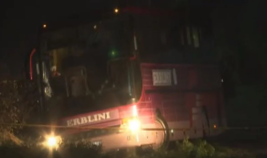 Δυο μαθητές και ο οδηγός σχολικού λεωφορείου σκοτώθηκαν από πυρά ενόπλου στο Κόσοβο - Δείτε βίντεο