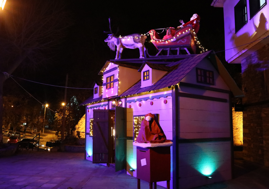 Έρχονται Χριστούγεννα και τα θεματικά πάρκα «επιστρέφουν», ποιες πόλεις κάνουν επανεκκίνηση φέτος