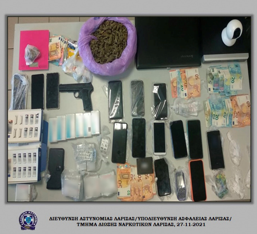 Αστυνομικοί μπλεγμένοι σε κύκλωμα διακίνησης ναρκωτικών και αναβολικών