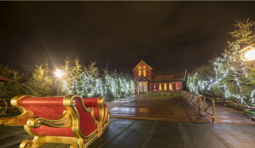 Έρχονται Χριστούγεννα και τα θεματικά πάρκα «επιστρέφουν», ποιες πόλεις κάνουν επανεκκίνηση φέτος